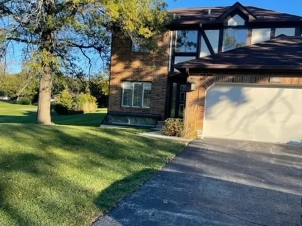 7960 W Golf Dr #7960, Palos Heights, IL 60463