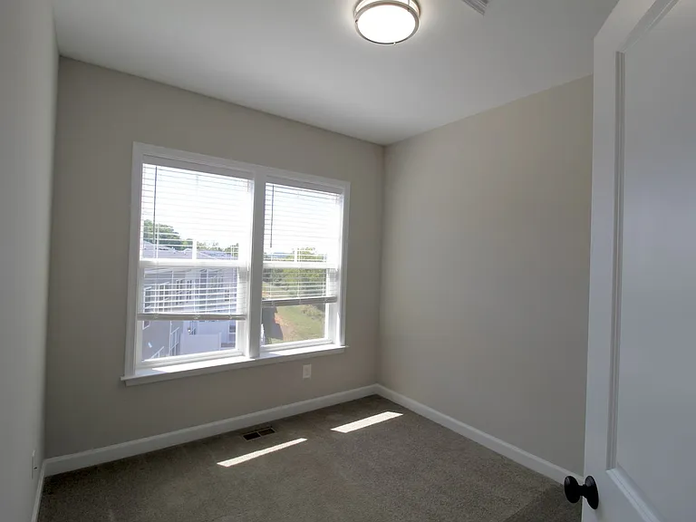 3398 Monterey Dr — Photo 24
