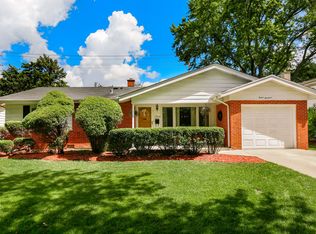 1200 W Busse Ave, Mount Prospect, IL 60056
