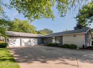 37W100 Il Route 72, Dundee, IL 60118