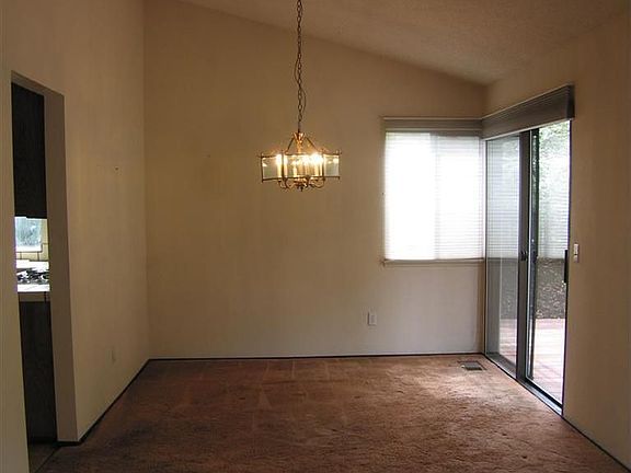 4th image of 1051 Tahoe Ct