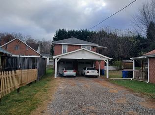 141 Morgan St, Waynesville, NC 28786