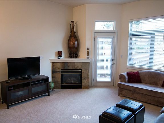 4th image of 11570 Stone Avenue N #103A