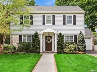 172 Wickham Rd, Garden City, NY 11530