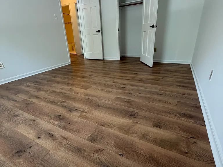 337 E Millbrook Rd — Photo 36