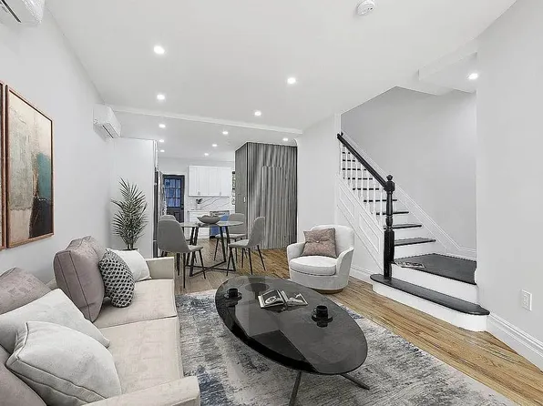 442 E 43rd St, Brooklyn, NY 11203