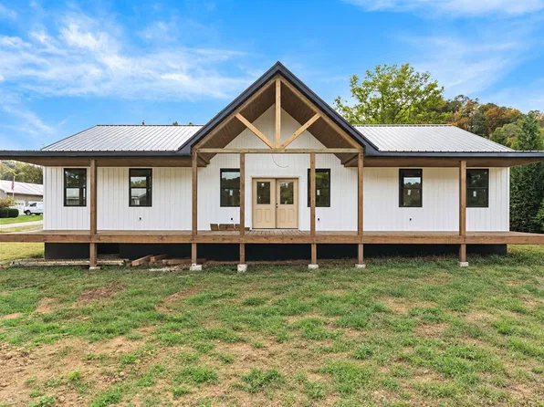 981 Chism Rd, Burkesville, KY 42717