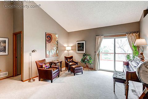 4th image of 2323 Dogwood Cir