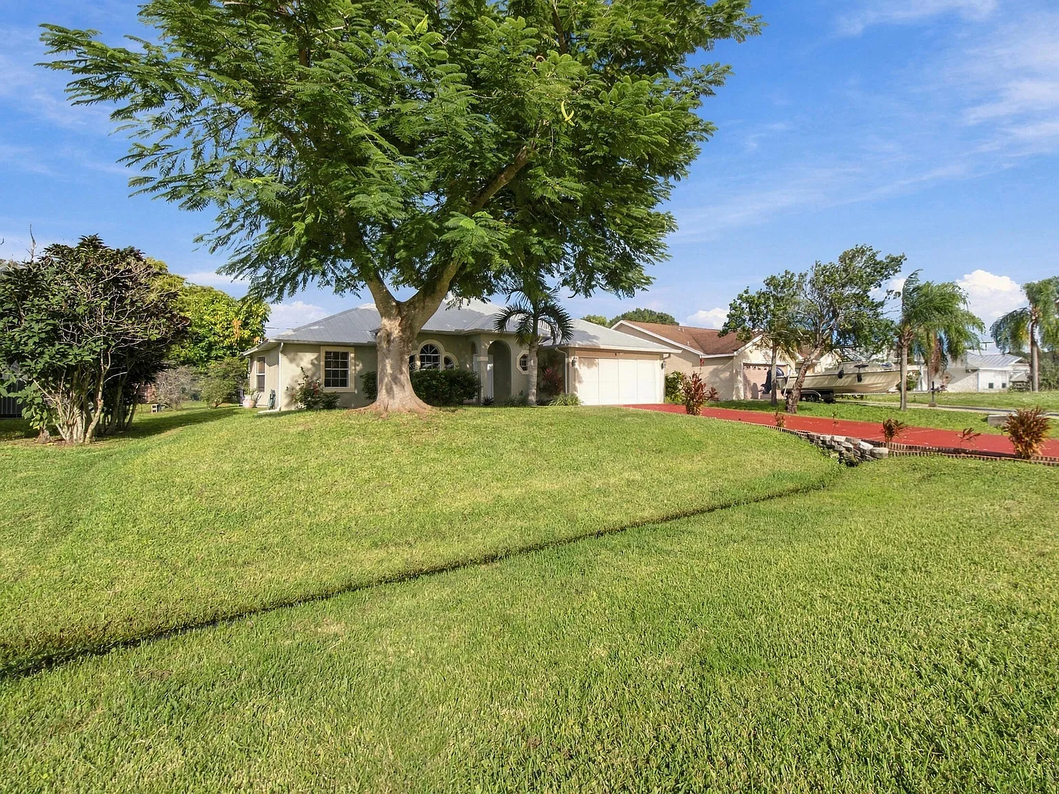 3 bed, 2.0 bath, 1451 sqft, $2,800 — Photo 4