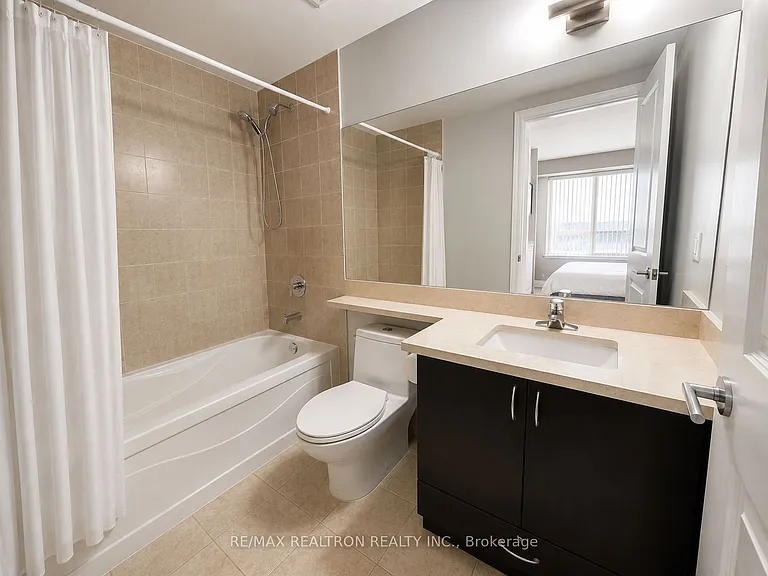 57 Upper Duke Cres #206 — Photo 6
