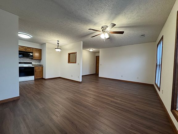 5th image of 1904 Sherri Ln APT C