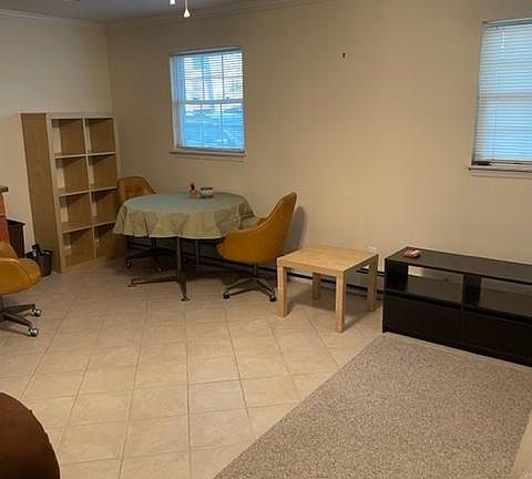 3rd image of 119 Maple Blvd #1