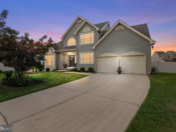 409 Pewter Ct, Glassboro, NJ 08028