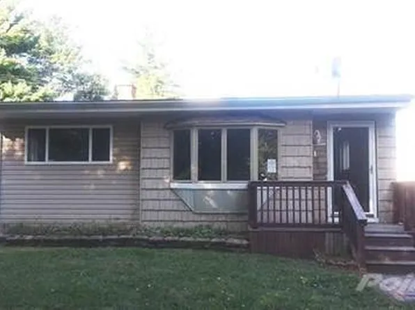 1862 Gilmartin St, Flint, MI 48503