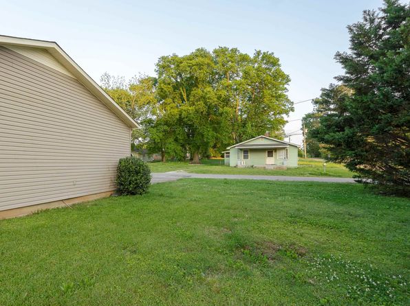 901 E 17th St, Sheffield, AL 35660