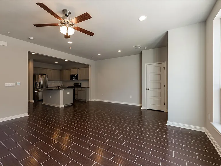 13800 Lyndhurst St #153 — Photo 5