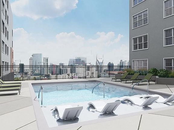 5th image of 835 4th Ave S