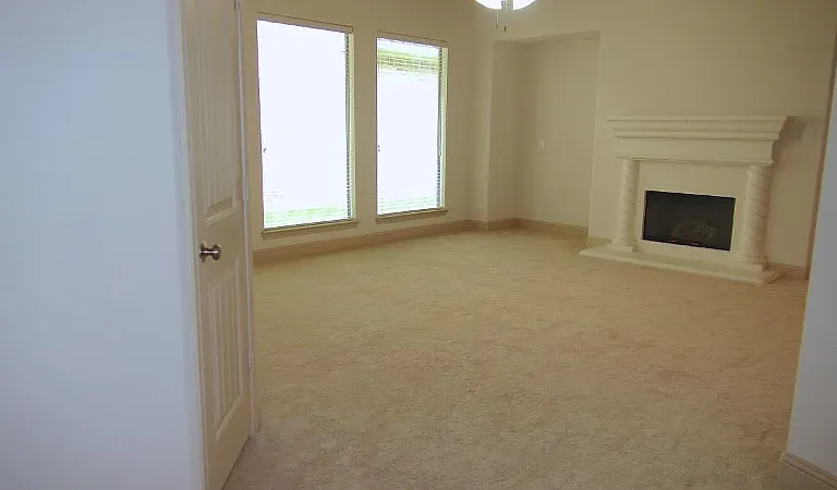 6783 San Fernando — Photo 25