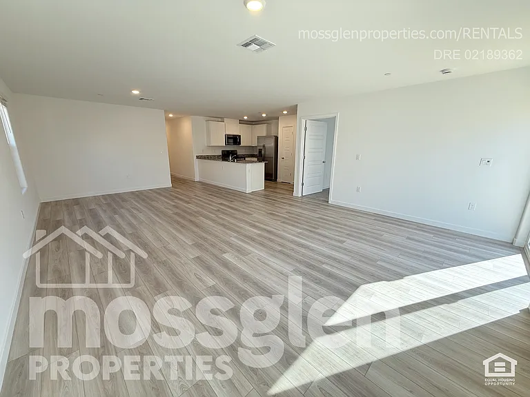 4447 Greenshank Way — Photo 14