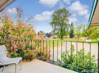 1102 8th St NE APT 32, Auburn, WA