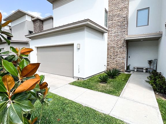 4th image of 10902 International Blvd #123E