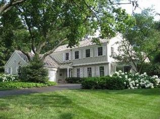 765 Morningside Dr, Lake Forest, IL 60045