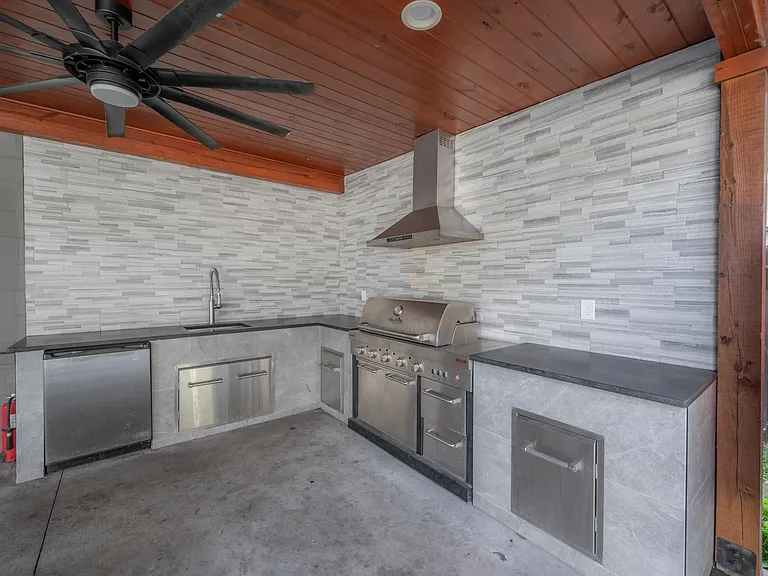 1428 E Mohawk Ave — Photo 32
