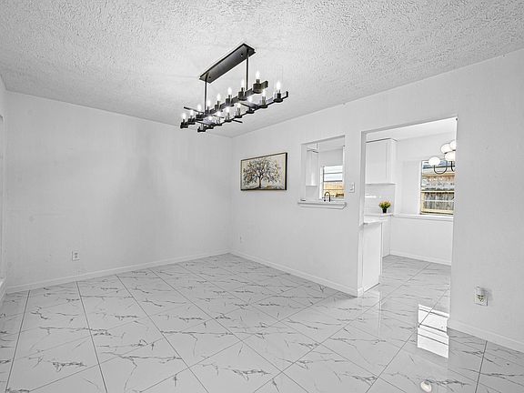 5th image of 11918 Stroud Dr