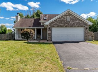 1996 Broadmoor Rd, Rockton, IL 61072