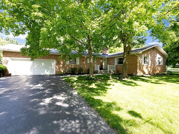2nd image of 1361 Deerlick Dr