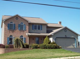 75 S Reamstown Rd, Stevens, PA 17578