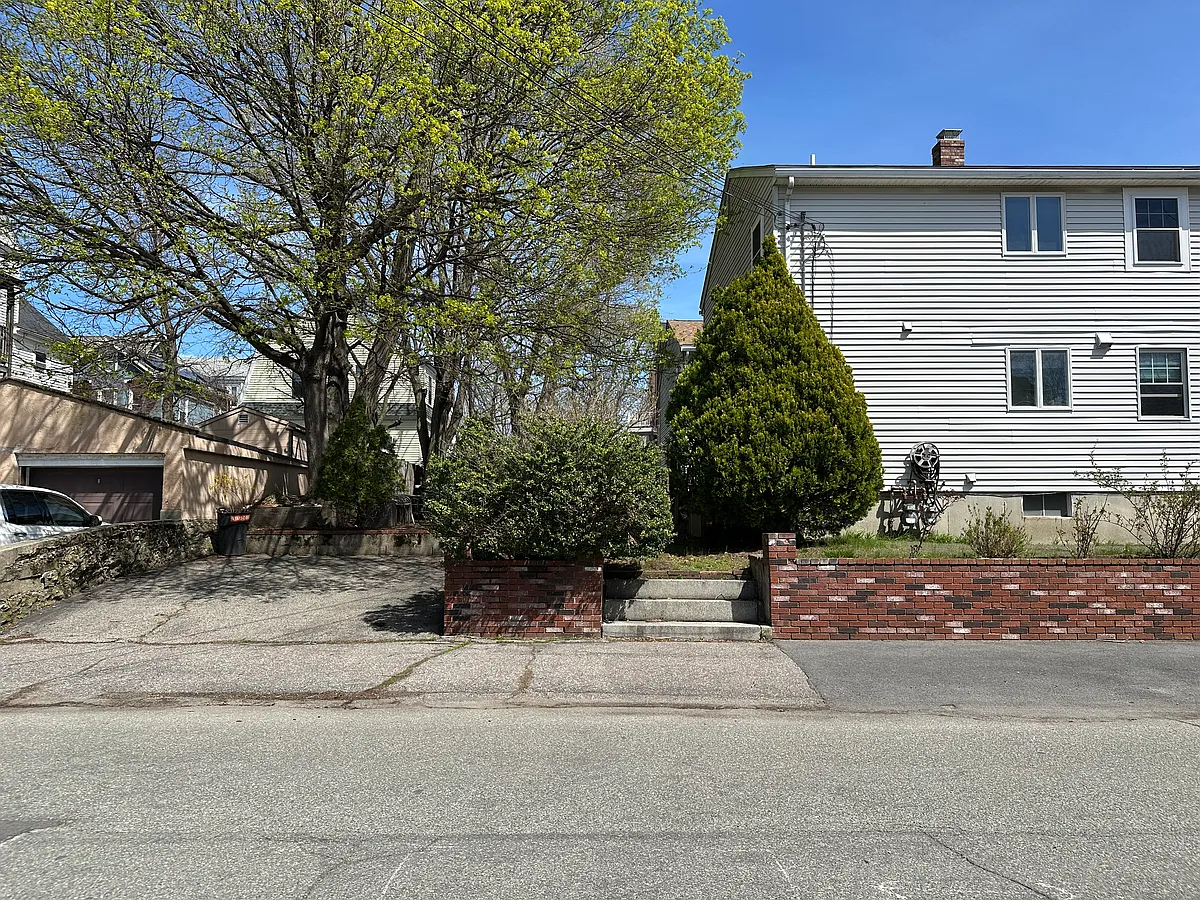 Building Photo - 46 Marlboro St #46