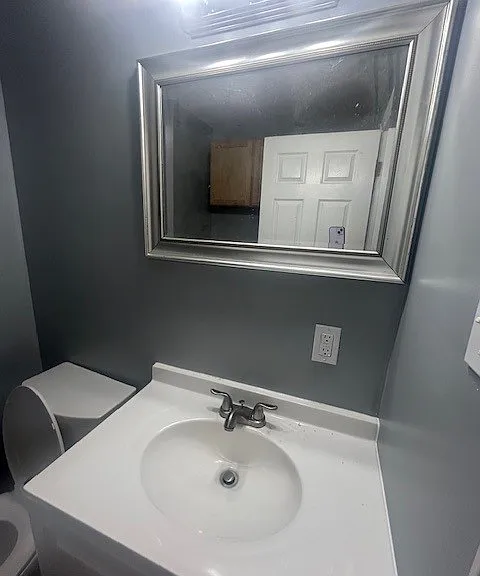 903 Richland St — Photo 8