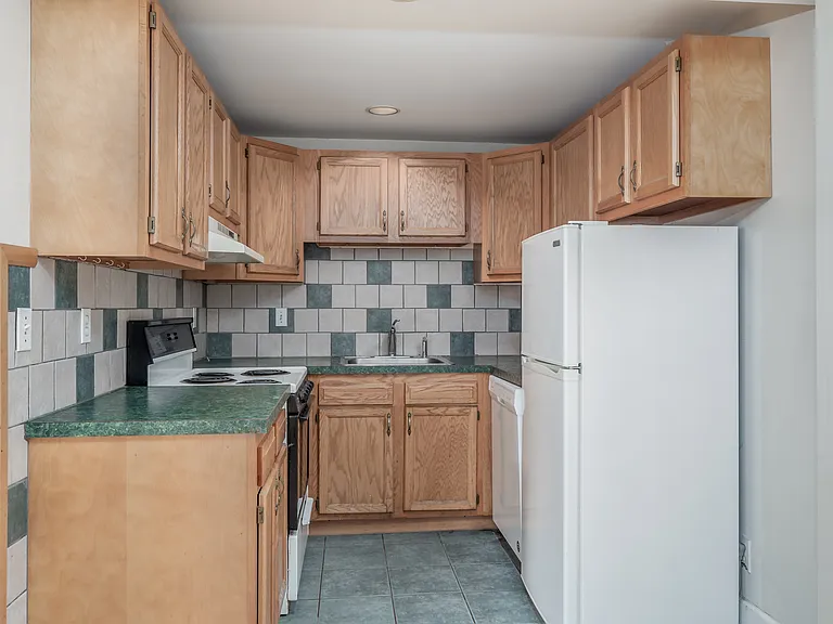 50 Columbus Ave #4 — Photo 2