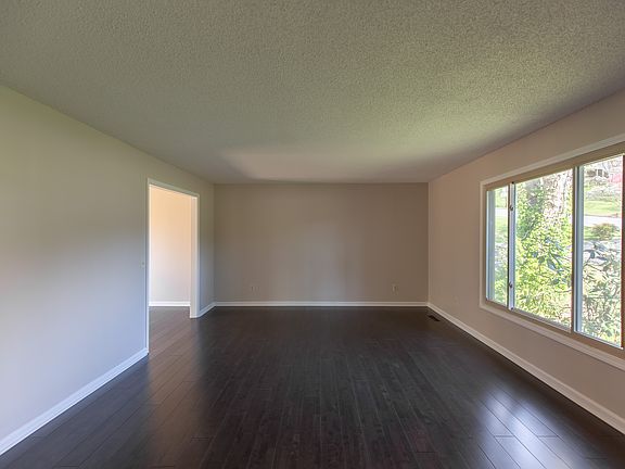 4th image of 3301 Pine Timbers Dr