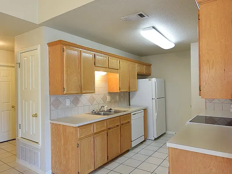 4406 Pennington Ave #A — Photo 7