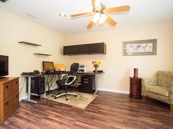 5th image of 216 Johns Glen Dr