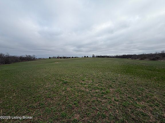 4th image of 1 Cemetery Hill Rd