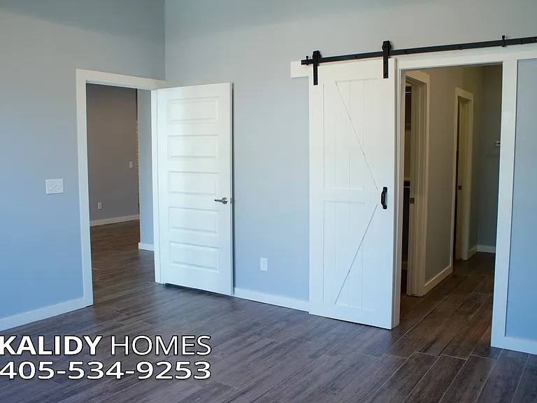 420 Remington Ave — Photo 17