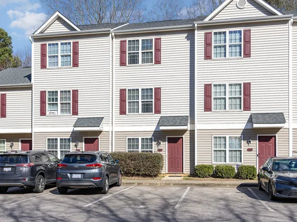 35 Red Ln, Raleigh, NC 27606