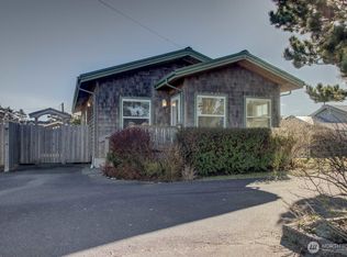 45 Central Ave, Pacific Beach, WA 98571