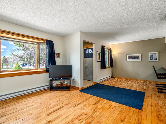 5th image of 3 Cypress Court UNIT 3