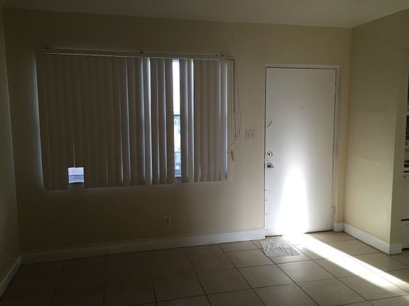 5th image of 101 NE 41st St #18A