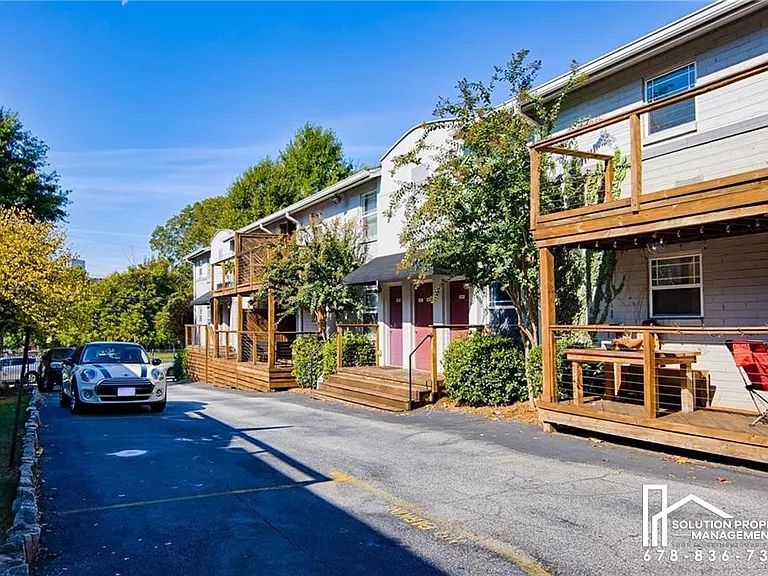 36 Daniel St SE #7 — Photo 4