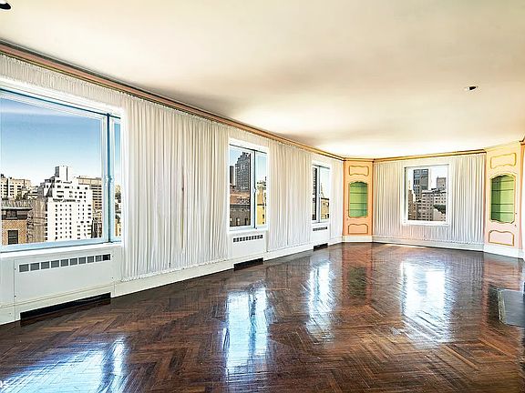 2nd image of 550 Park Ave APT 12A