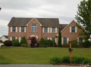 1135 Sherwood Dr, Laurys Station, PA 18059