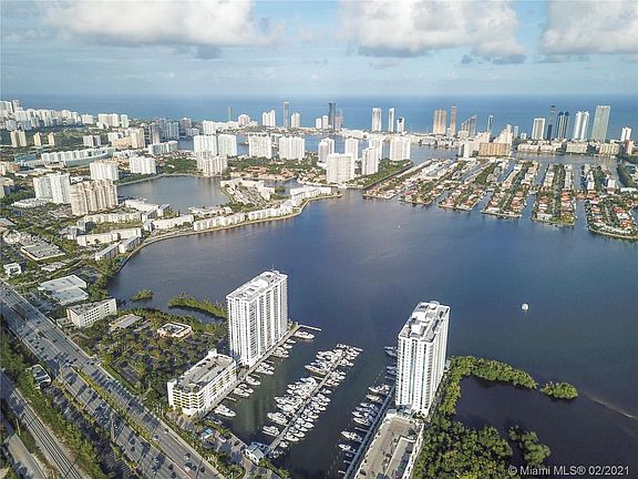 5th image of 17301 Biscayne Blvd APT 806