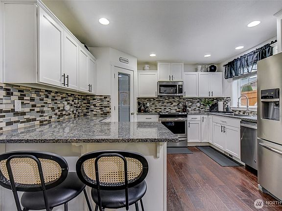 5th image of 27844 72nd Avenue NW