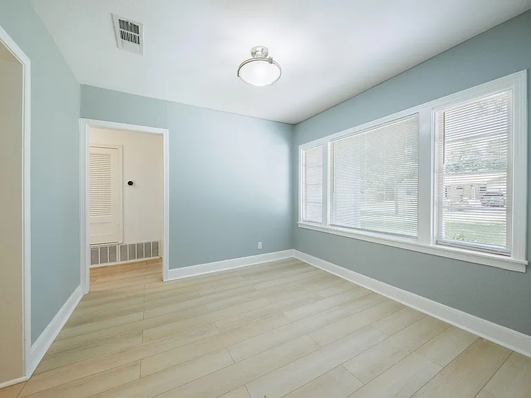 4505 Elwood Rd — Photo 16