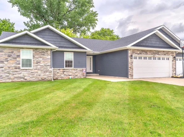 610 19th St SE, Demotte, IN 46310